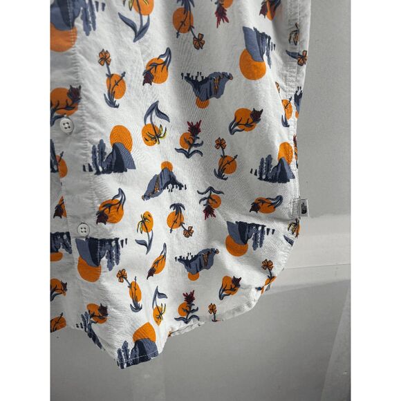 The North Face Men’s Baytrail Button Up Short Sleeve Shirt Mountain Print Large - Picture 4 of 9